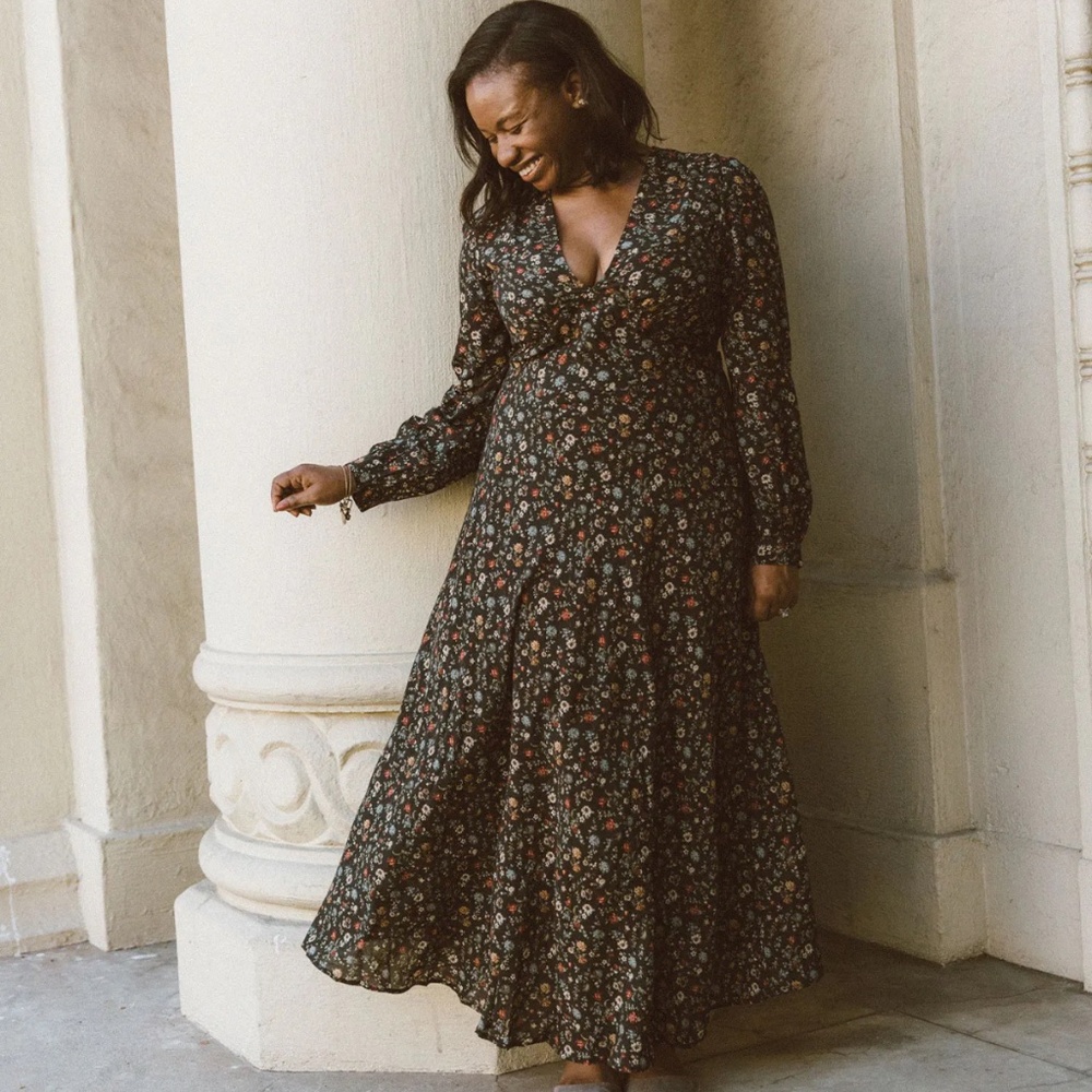 Charleston Champagne Floral